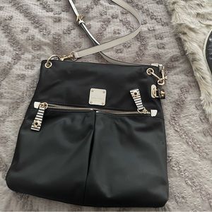 Henri Bendel crossbody bag, very gently used